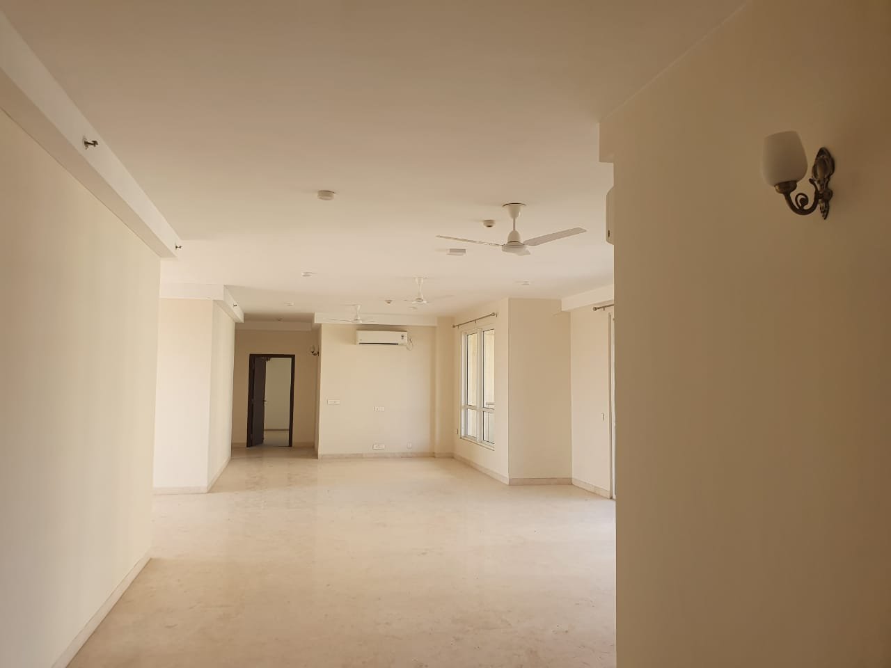 Experion Windchants 4 BHK Apartment for Rent